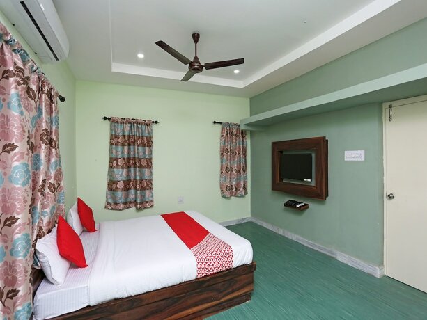 Imagen de la habitación del Hotel Oyo 10512 Toshani Palace. Foto 7