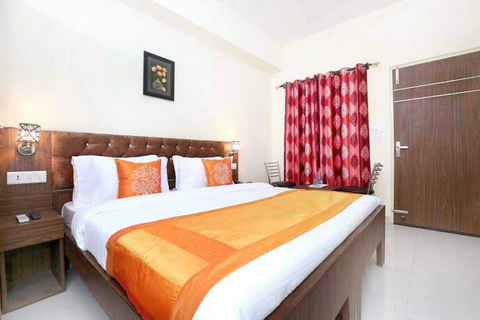 Imagen de la habitación del Hotel Oyo 10891 Starwood. Foto 2