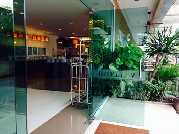 Imagen de los interiores del Hotel Oyo 1126 Curve Boutique Pattaya. Foto 16