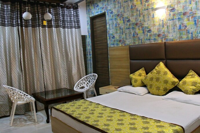 Imagen de la habitación del Hotel Oyo 11367 Yellow. Foto 5