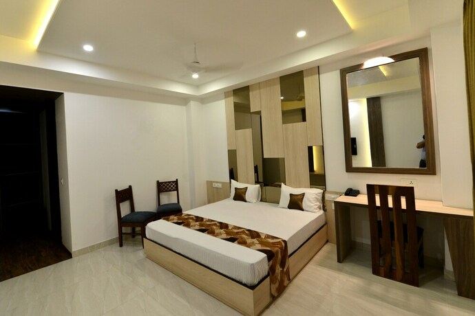 Imagen de la habitación del Hotel Oyo 11367 Yellow. Foto 13