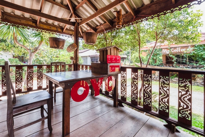Imagen de los interiores del Hotel Oyo 1143 Phet Luran Thai Resort Kohchang. Foto 15