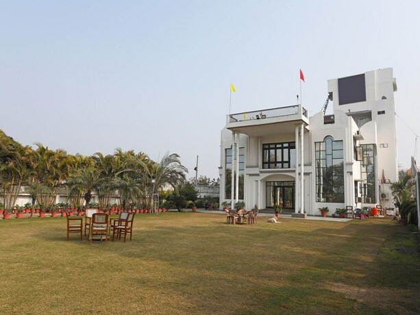Imagen general del Hotel Oyo 11538 Shree Kanha Shyam and Banquet. Foto 1