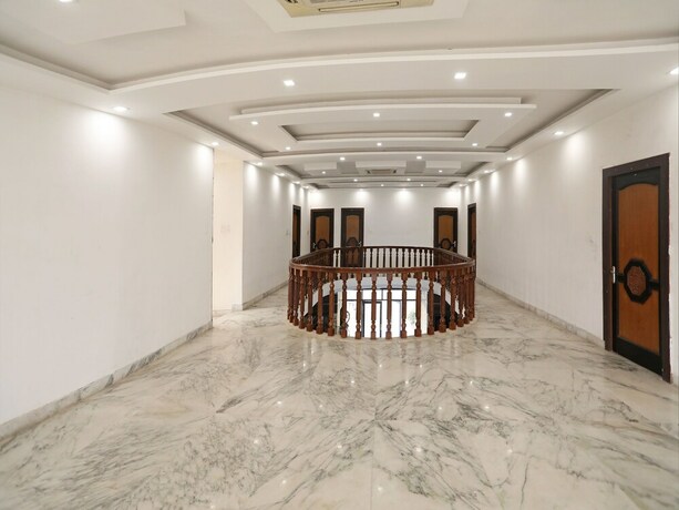 Imagen de los interiores del Hotel Oyo 11538 Shree Kanha Shyam and Banquet. Foto 19