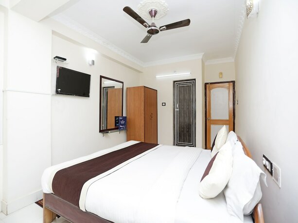 Imagen de la habitación del Hotel Oyo 11631 Star Inn. Foto 8