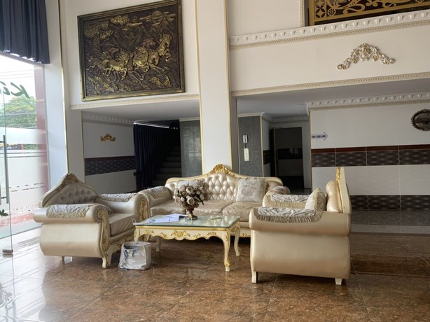 Imagen de los interiores del Hotel Oyo 1170 Nhan Duc. Foto 9
