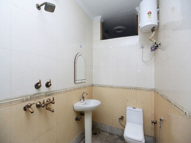 Imagen de la habitación del Hotel Oyo 11752 Sun Palace Residency. Foto 16