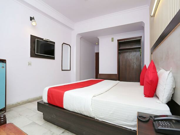 Imagen de la habitación del Hotel Oyo 11858 Shiv Murti Grand. Foto 3