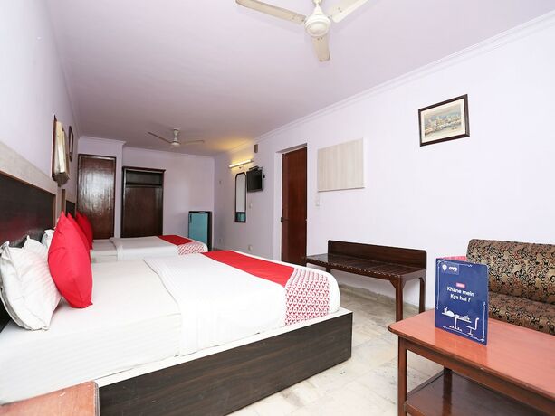 Imagen de la habitación del Hotel Oyo 11858 Shiv Murti Grand. Foto 5