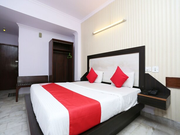 Imagen de la habitación del Hotel Oyo 11858 Shiv Murti Grand. Foto 6