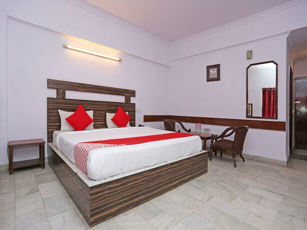 Imagen de la habitación del Hotel Oyo 11858 Shiv Murti Grand. Foto 15