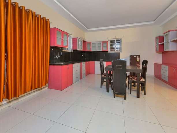 Imagen del bar/restaurante del Hotel Oyo 11919 Dock Inn. Foto 3