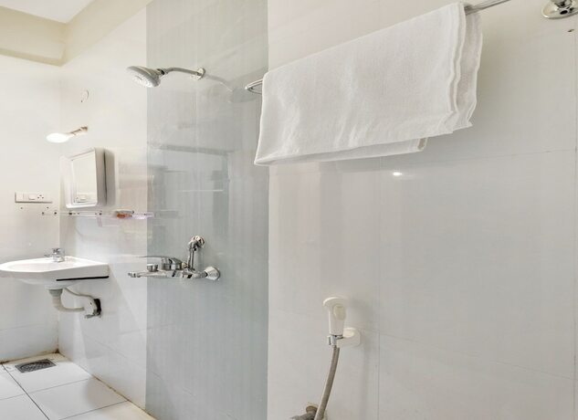 Imagen de la habitación del Hotel Oyo 11919 Dock Inn. Foto 15