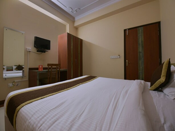 Imagen de la habitación del Hotel Oyo 11923 Rajdhani Palace. Foto 8