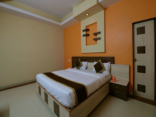 Imagen de la habitación del Hotel Oyo 11923 Rajdhani Palace. Foto 12
