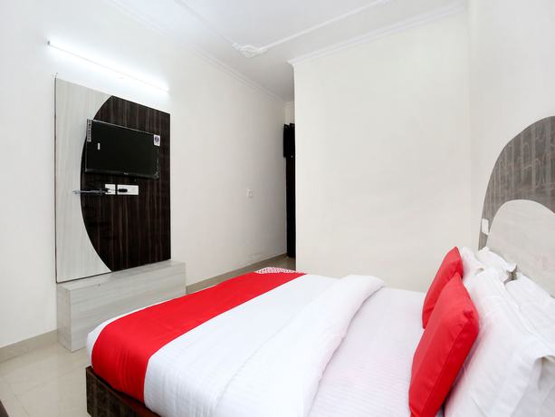 Imagen de la habitación del Hotel Oyo 12025 Kamal Palace. Foto 3