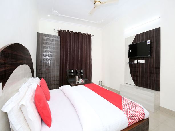 Imagen de la habitación del Hotel Oyo 12025 Kamal Palace. Foto 4