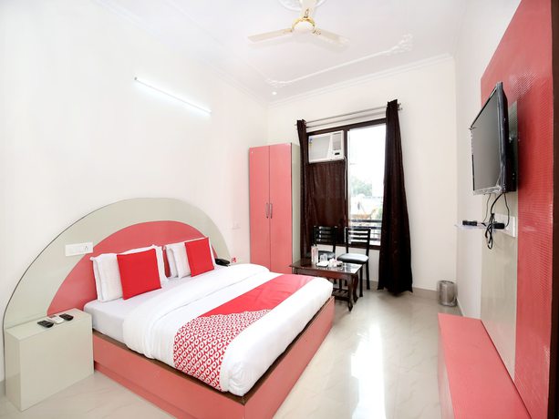 Imagen de la habitación del Hotel Oyo 12025 Kamal Palace. Foto 6