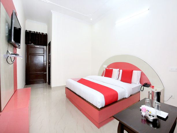 Imagen de la habitación del Hotel Oyo 12025 Kamal Palace. Foto 13