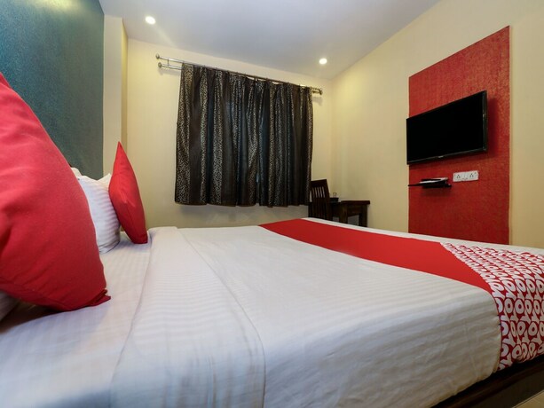 Imagen de la habitación del Hotel Oyo 12086 Panchsheel. Foto 13