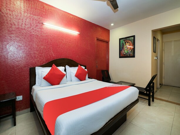 Imagen de la habitación del Hotel Oyo 12086 Panchsheel. Foto 16