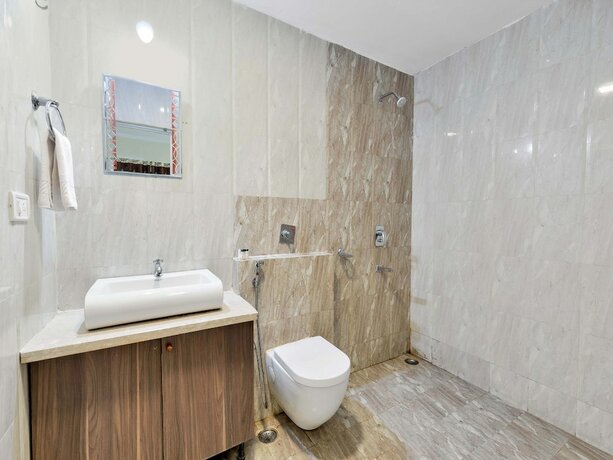 Imagen de la habitación del Hotel Oyo 12120 Srico. Foto 6