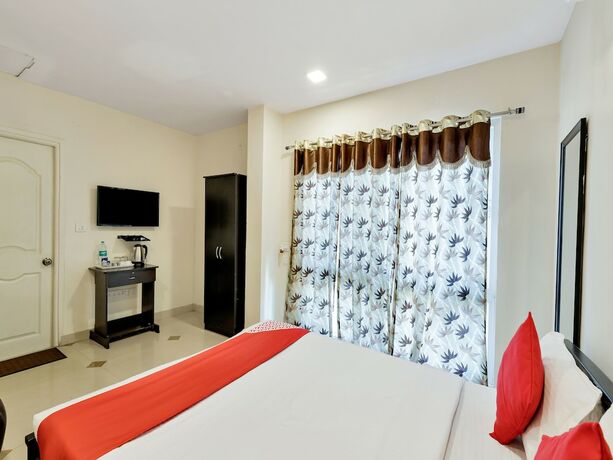 Imagen de la habitación del Hotel Oyo 12120 Srico. Foto 9