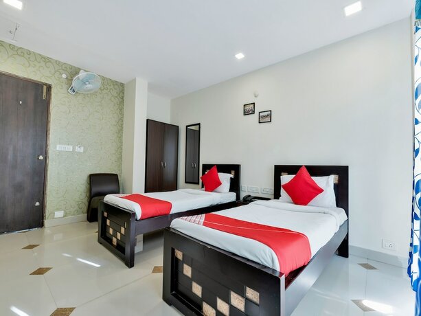 Imagen de la habitación del Hotel Oyo 12120 Srico. Foto 13