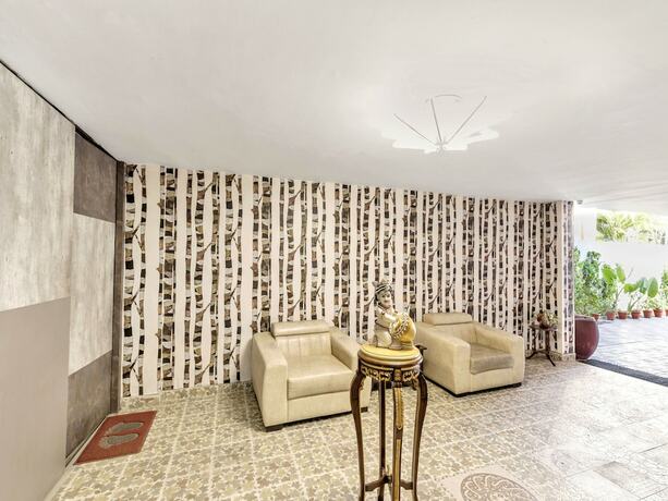 Imagen de los interiores del Hotel Oyo 12120 Srico. Foto 15