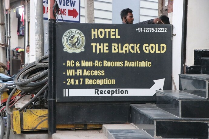 Imagen general del Hotel Oyo 12206 The Black Gold. Foto 3