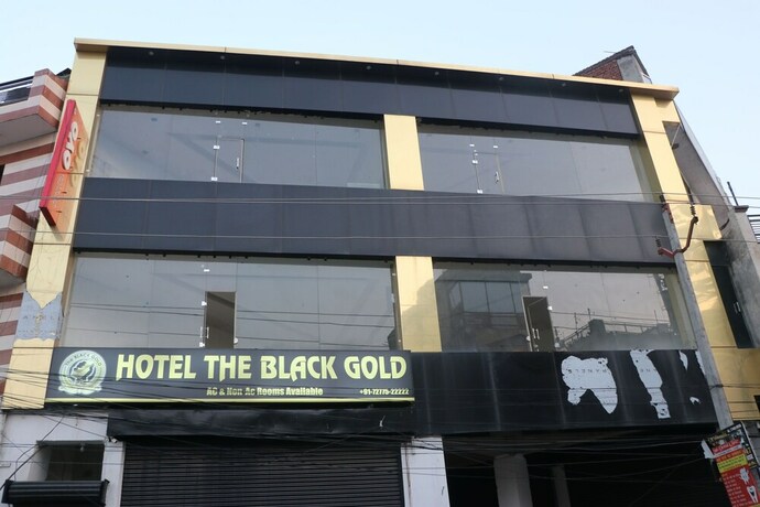 Imagen general del Hotel Oyo 12206 The Black Gold. Foto 4