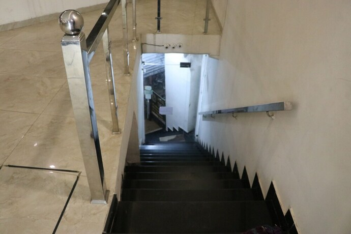 Imagen de los interiores del Hotel Oyo 12206 The Black Gold. Foto 16