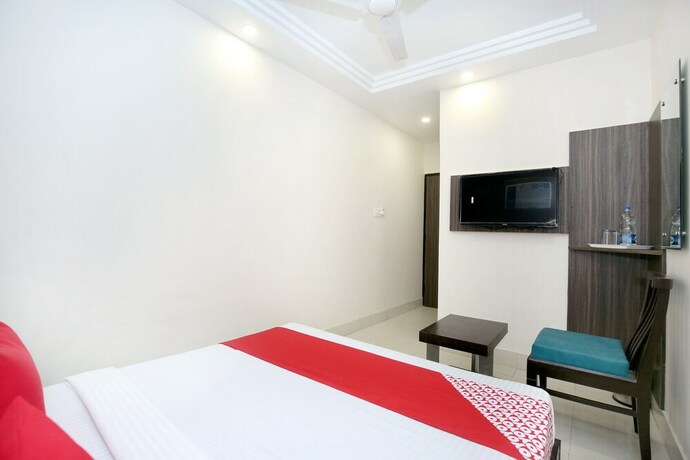 Imagen de la habitación del Hotel Oyo 12354 Sangreela. Foto 20
