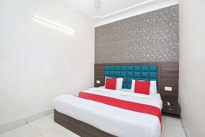 Imagen de la habitación del Hotel Oyo 12354 Sangreela. Foto 23