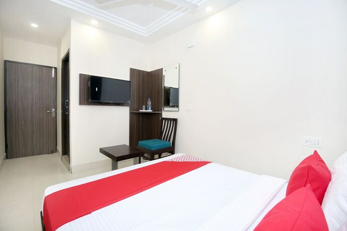 Imagen de la habitación del Hotel Oyo 12354 Sangreela. Foto 26