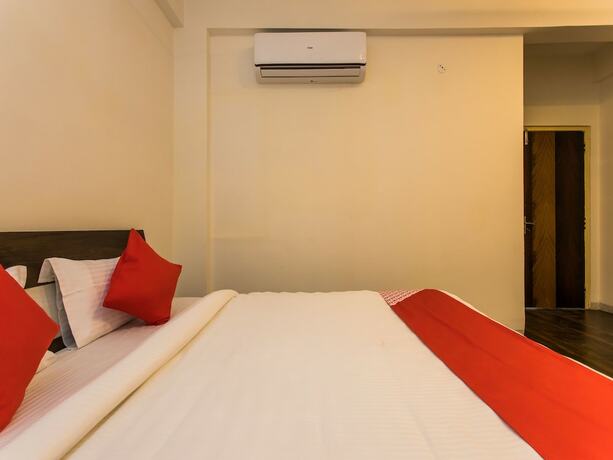 Imagen de la habitación del Hotel Oyo 12362 Emerald Park. Foto 5