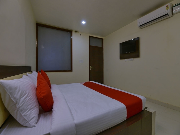 Imagen de la habitación del Hotel Oyo 12381 The New Heritage Heights View. Foto 3