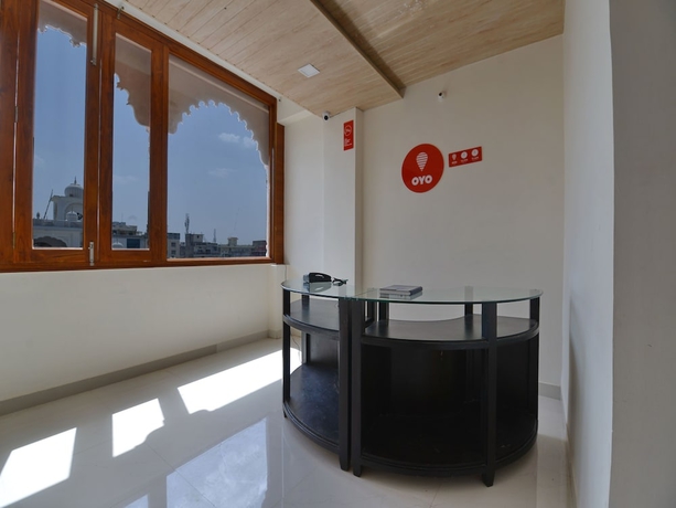 Imagen de los interiores del Hotel Oyo 12381 The New Heritage Heights View. Foto 18