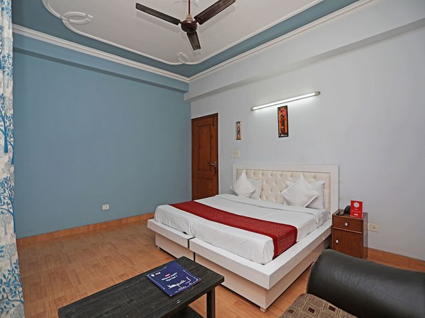 Imagen de la habitación del Hotel Oyo 12502 City. Foto 4