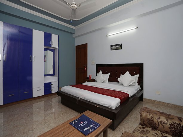 Imagen de la habitación del Hotel Oyo 12502 City. Foto 5