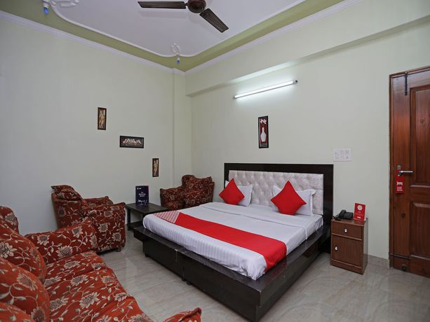 Imagen de la habitación del Hotel Oyo 12502 City. Foto 9