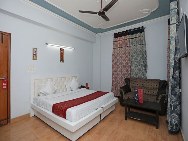 Imagen de la habitación del Hotel Oyo 12502 City. Foto 13