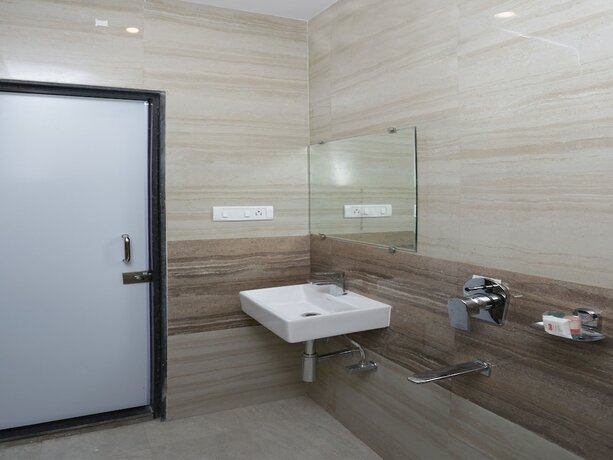 Imagen general del Hotel Oyo 12899 Khushi Regent. Foto 14
