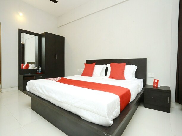 Imagen de la habitación del Hotel Oyo 12978 Igloo Residency. Foto 14