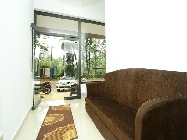 Imagen de los interiores del Hotel Oyo 12978 Igloo Residency. Foto 19