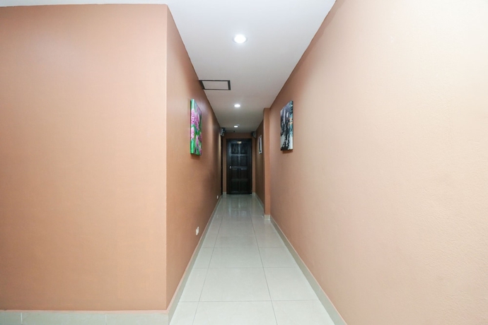 Imagen de los interiores del Hotel Oyo 131 Griebs Inn. Foto 14