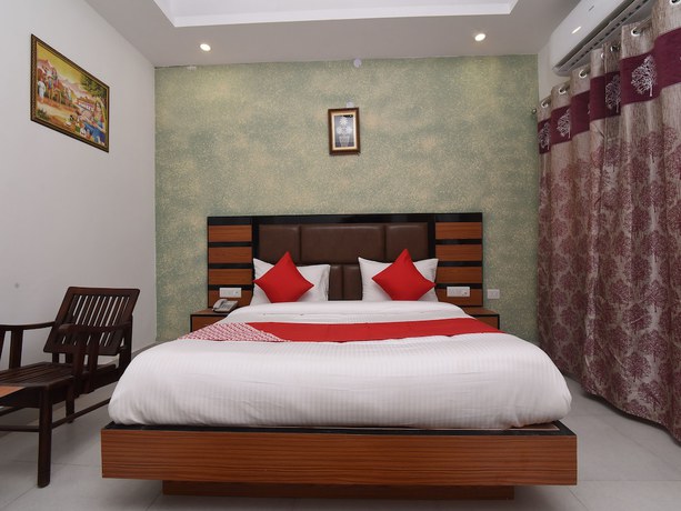 Imagen de la habitación del Hotel Oyo 13310 Noida Suites. Foto 4
