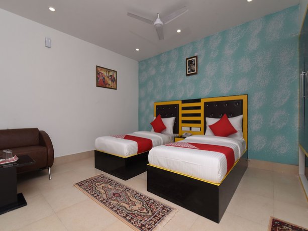 Imagen de la habitación del Hotel Oyo 13310 Noida Suites. Foto 12