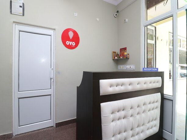 Imagen de los interiores del Hotel Oyo 13655 Benog Breeze. Foto 19