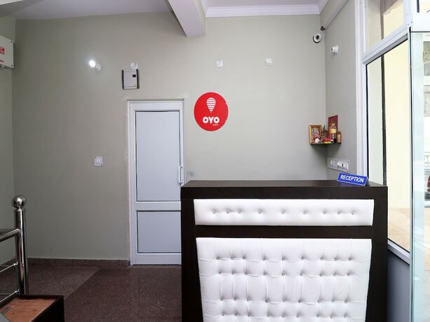 Imagen de los interiores del Hotel Oyo 13655 Benog Breeze. Foto 20